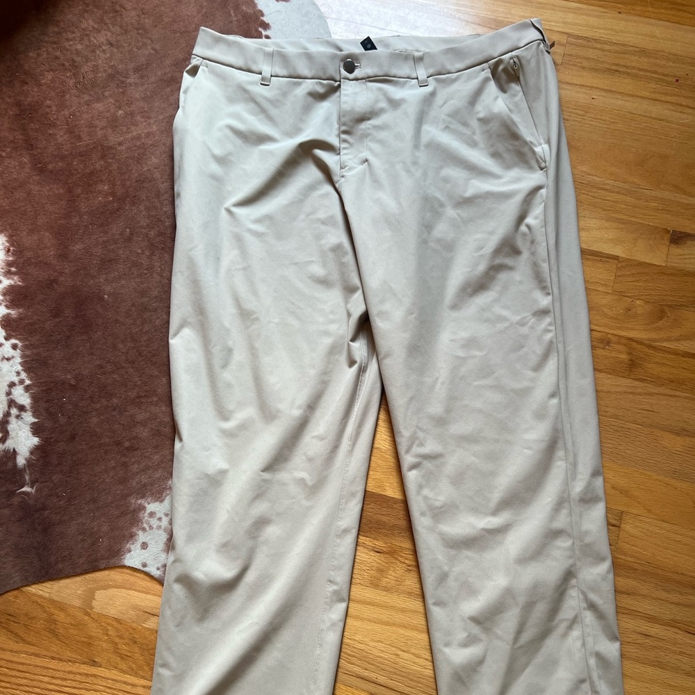 Men’s lululemon khaki pants size 42